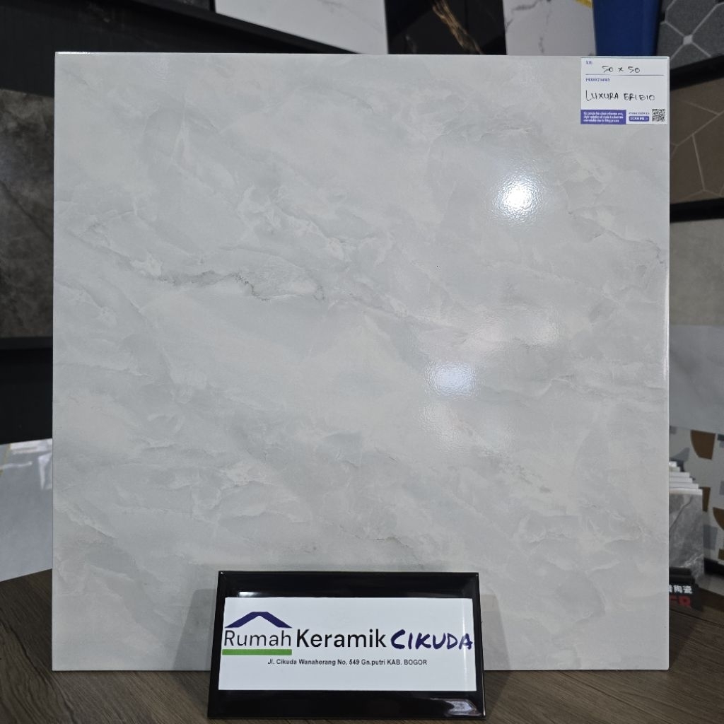 Keramik Lantai Marble Glossy Mulia 50x50 LUXURA GRIGIO