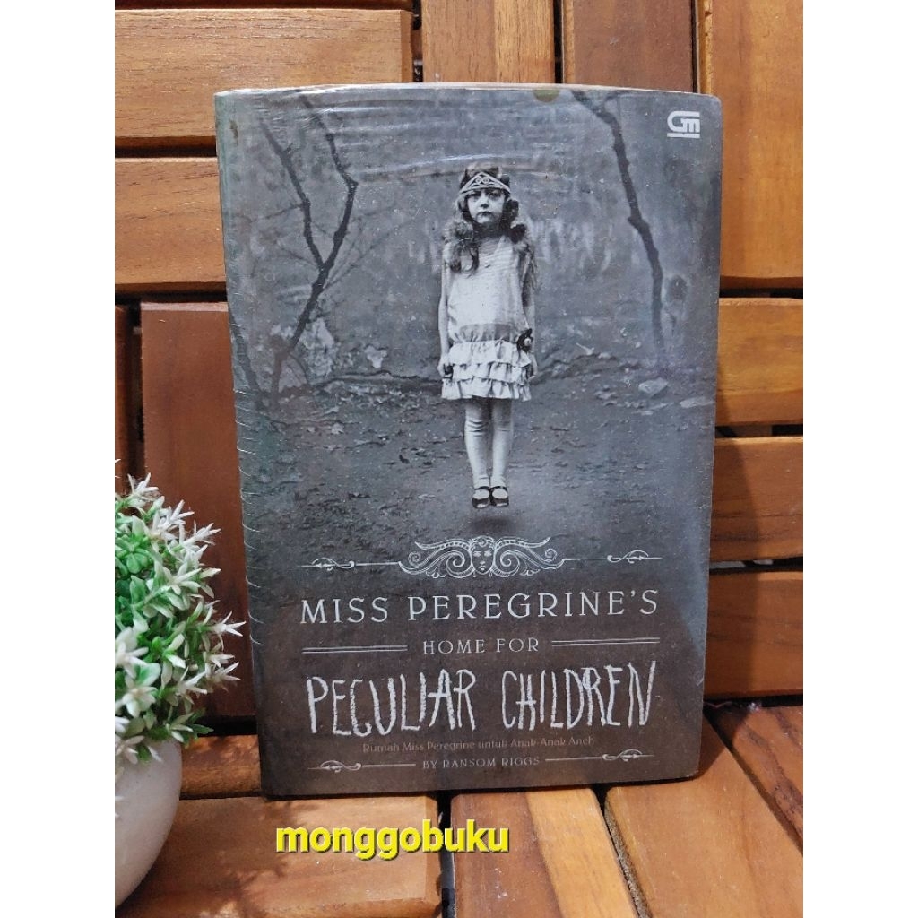 RANSOM RIGGS : MISS PEREGRINE'S HOME FOR PECULIAR CHILDREN