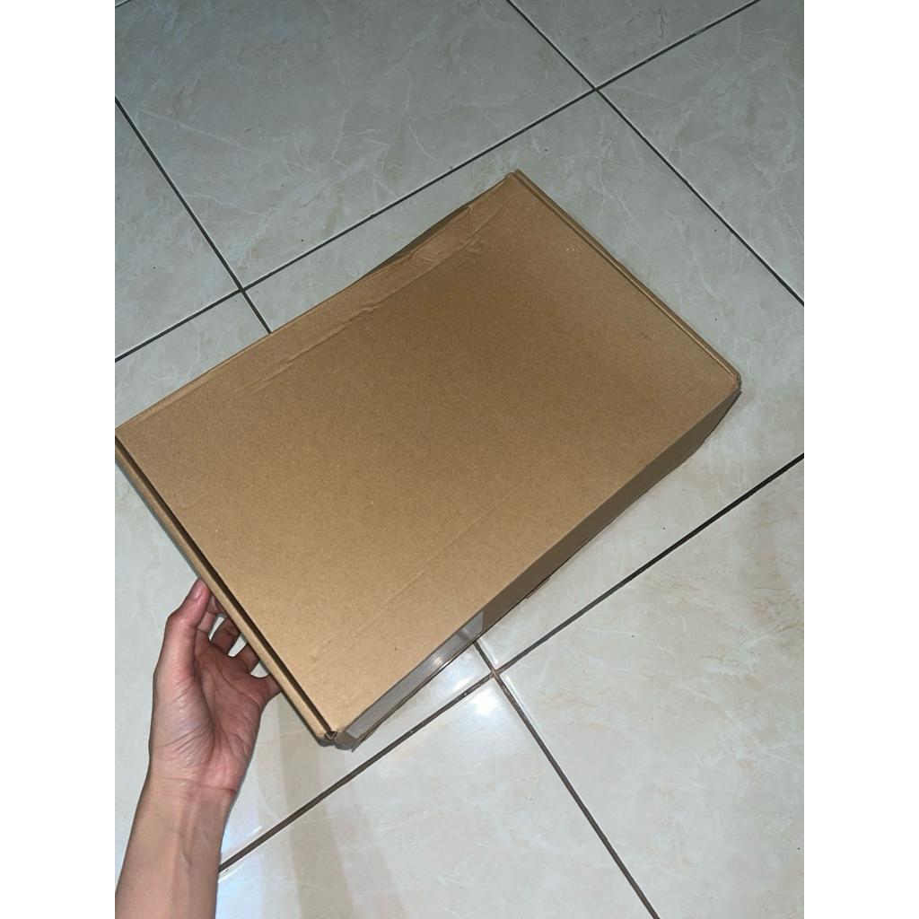 Kotak sepatu nike asli