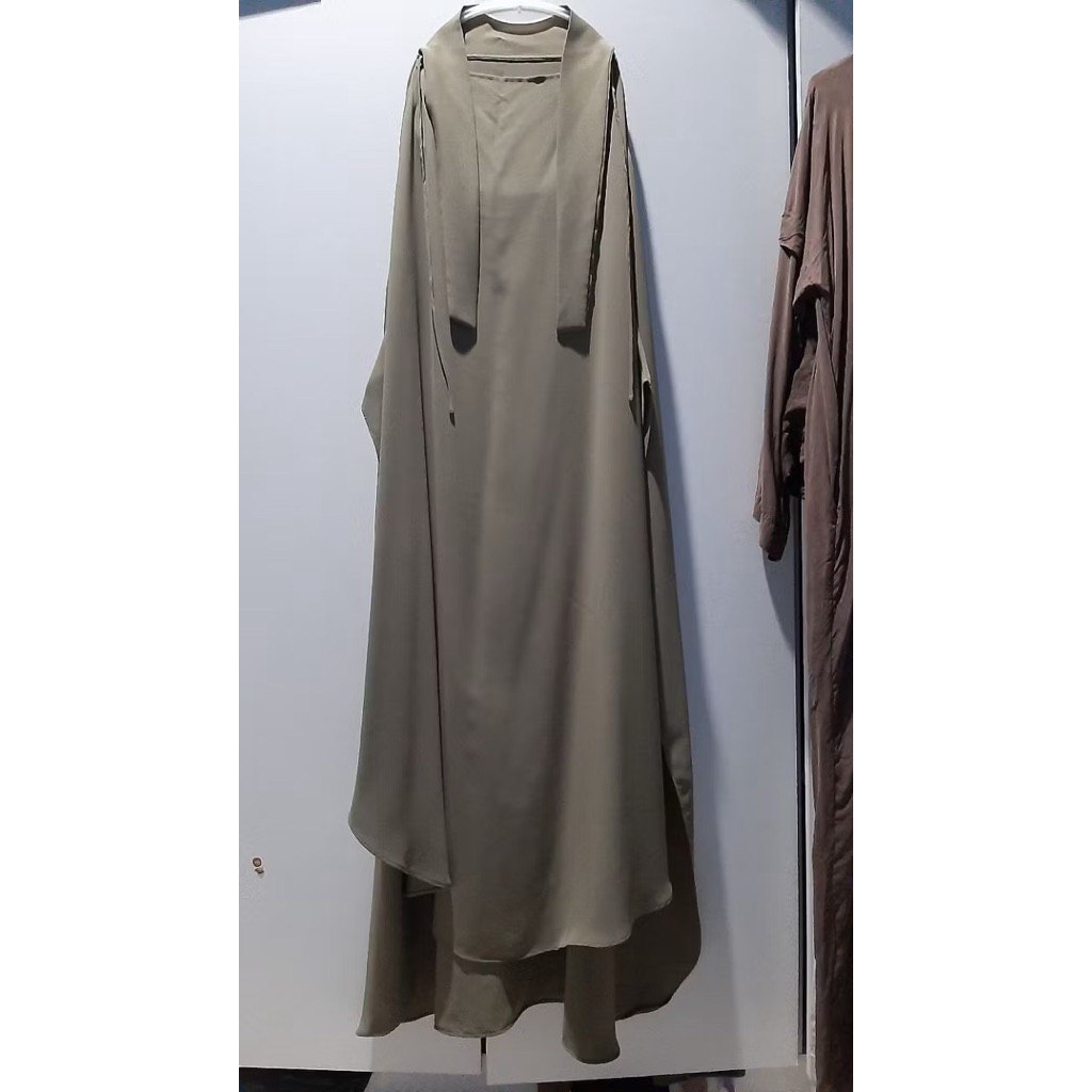 Preloved Aljenna Set Jemima Abaya XL dan FK Longprime Sage Green