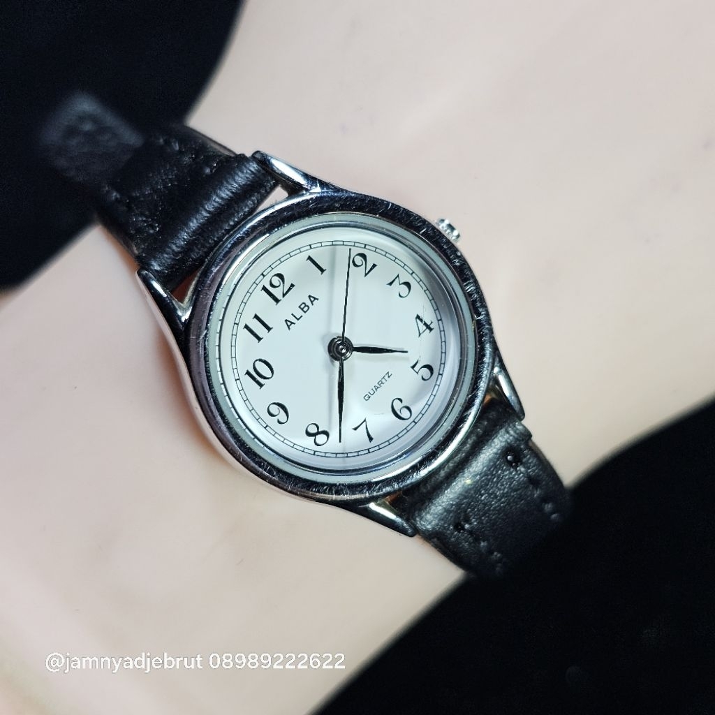 Jam Alba VJ21-KM20 Silver White Ladies Bekas