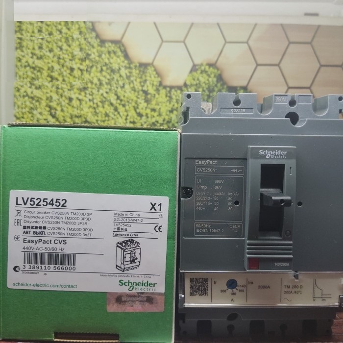 MCCB Breaker CVS250N 3P 200A TM200D 3Pole CVS250N 3Phase 200 A 3 PHASE 3 POLE