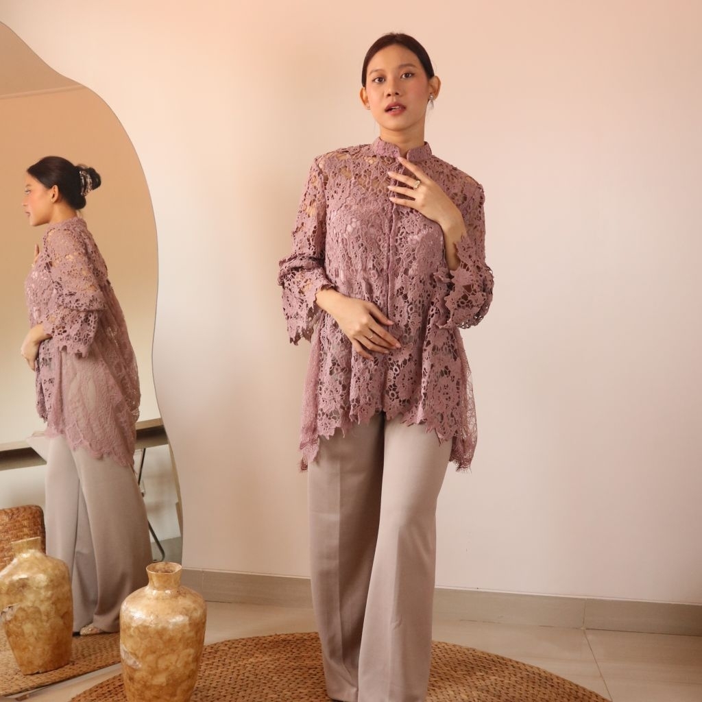 SarahDewanto Kebaya Prada Santili Karet Ungu
