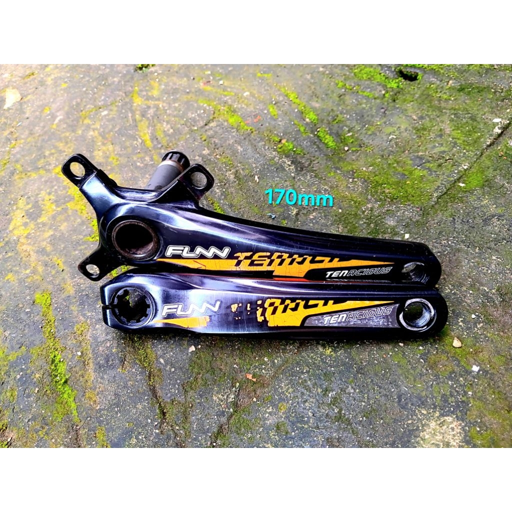 Crank Arm FUNN Triple BCD 104 dan 64