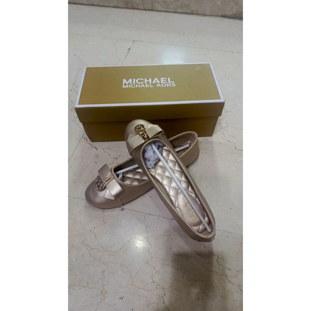 SEPATU FLAT Ballerina MK