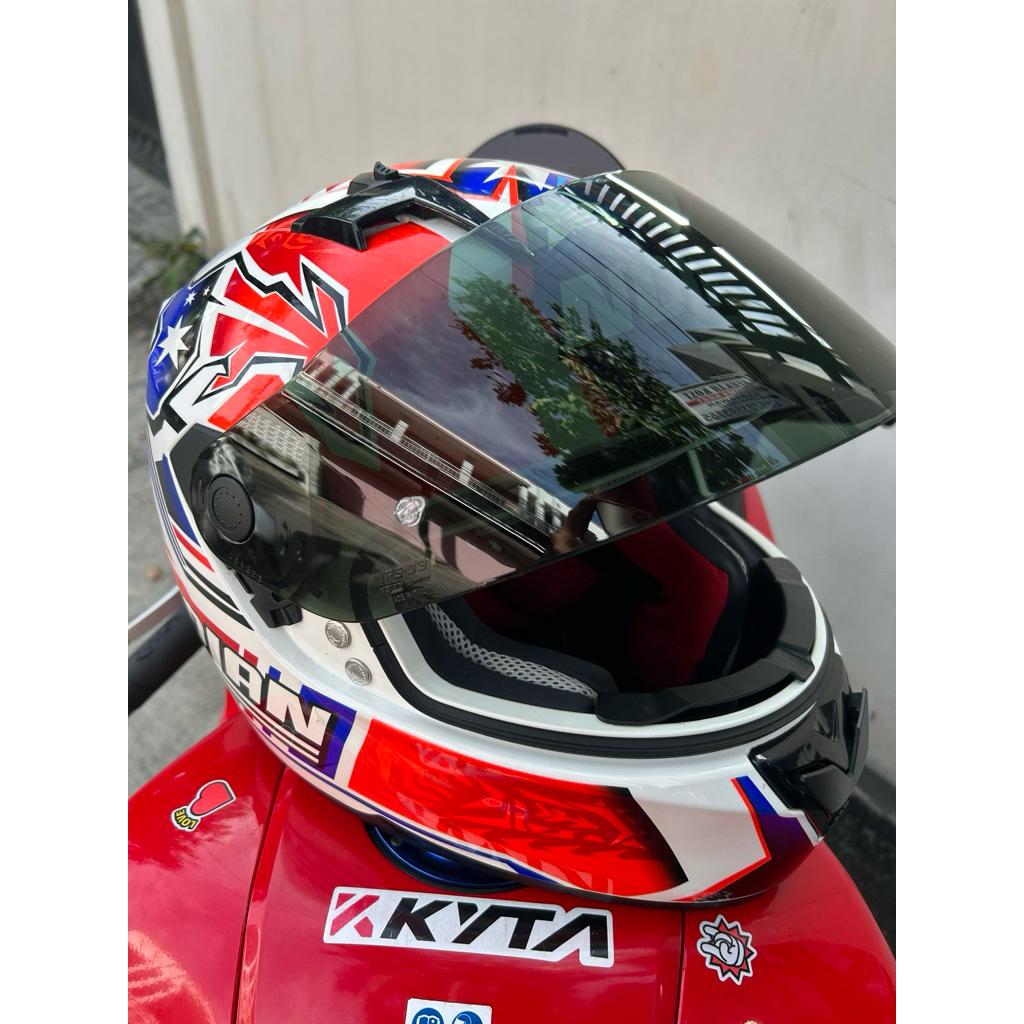 Nolan N64 Casey Stoner
