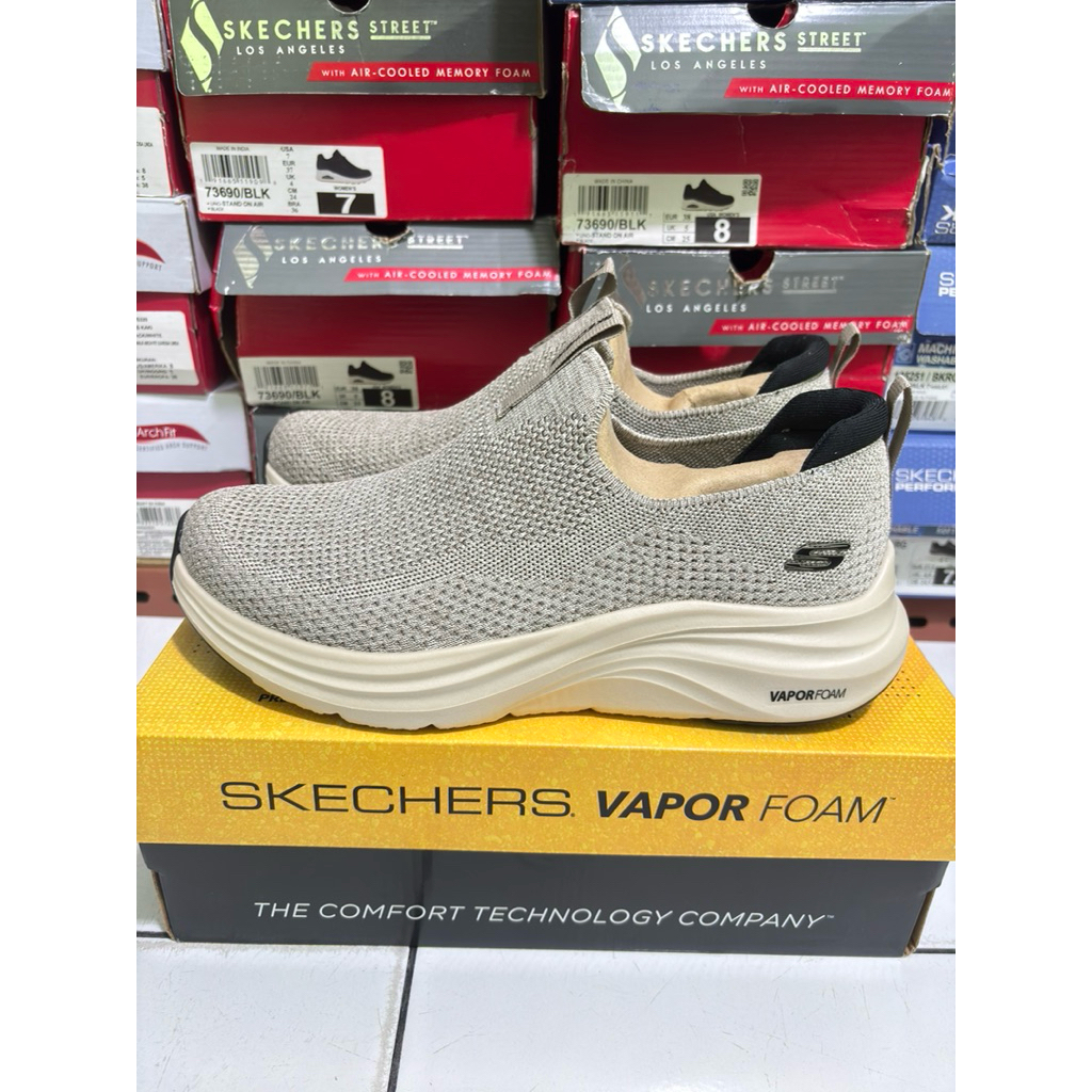 SIZE 44 SEPATU SKECHERS VAPOR FOAM 232630TPBK MEN ORIGINAL