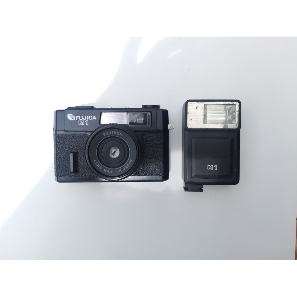 Kamera Analog Fujica M-1