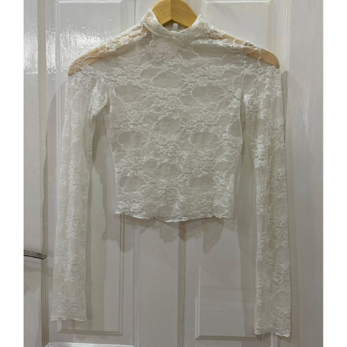 PRELOVED BAJU TOP LENGAN PANJANG RENDA MEWAH