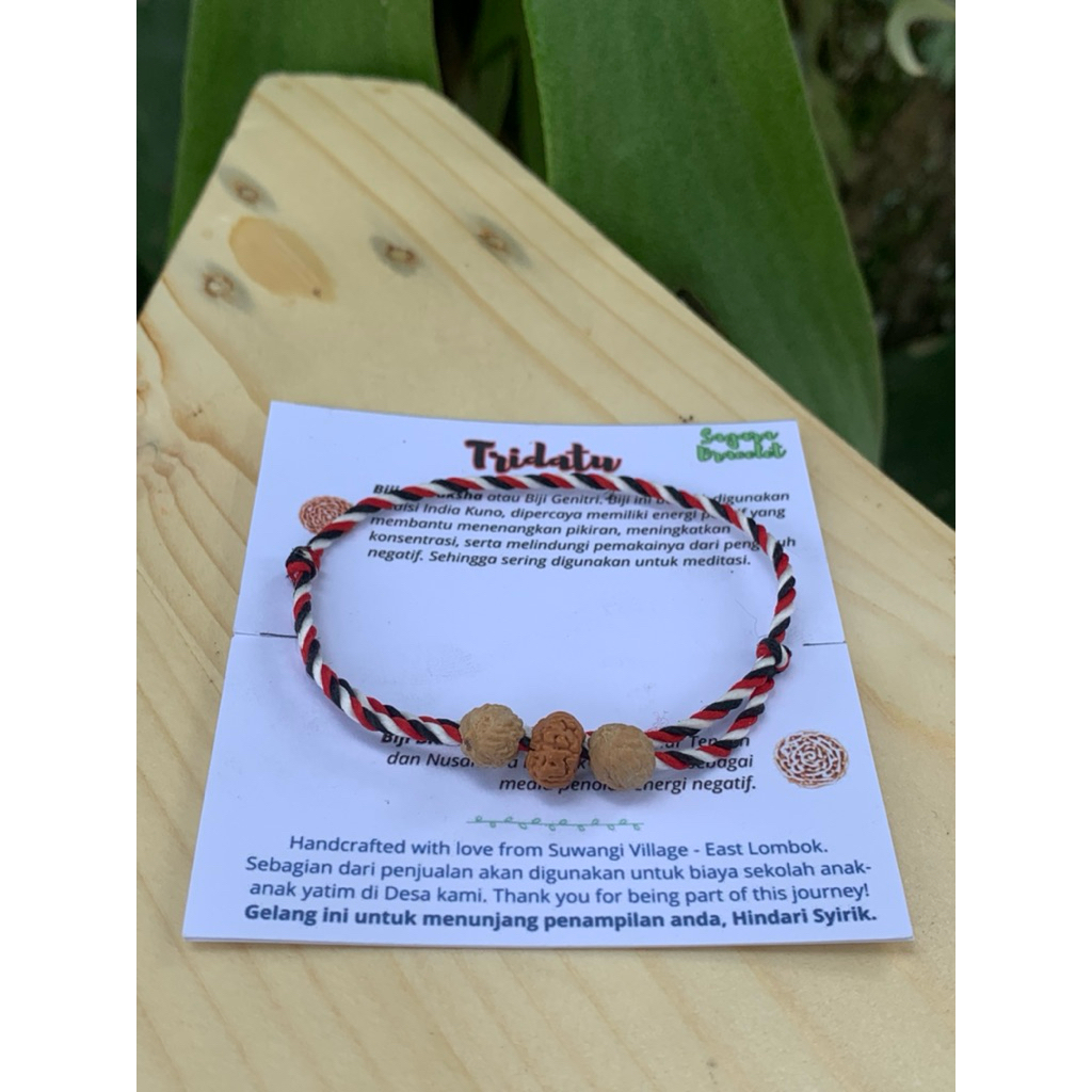 Gelang Tridatu biji bidara dan genitri Sagara