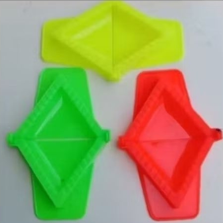 cetakan pastel segitiga samosa / loyang pastel segitiga LOKAL