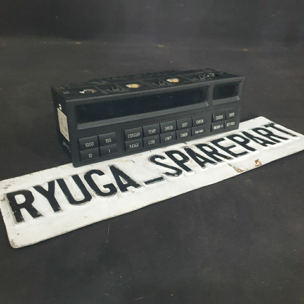 OBC on board computer 18 button original BMW E36 8357684