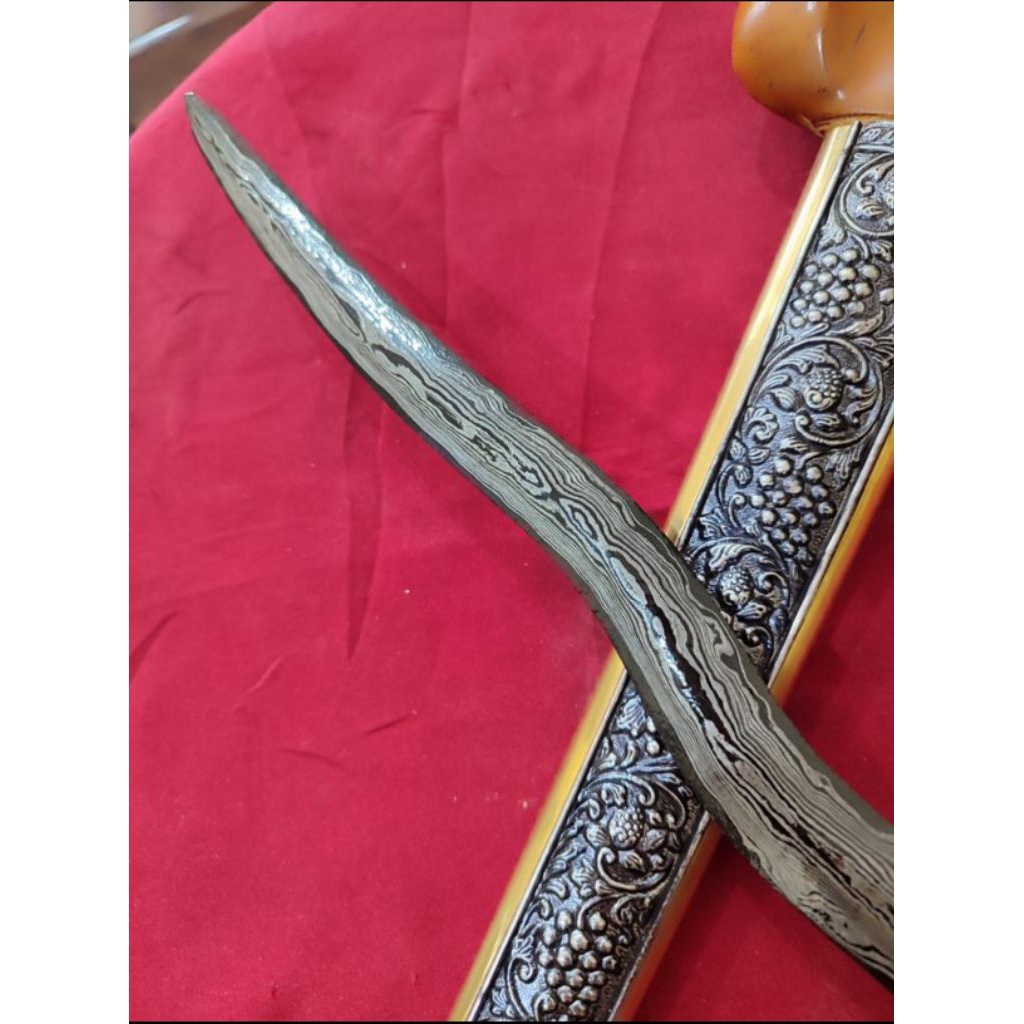 Keris Istimewa Pandhowo Cinarito