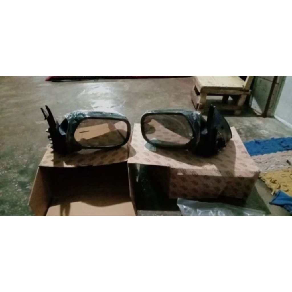 kaca spion manual Toyota Avanza lama Daihatsu Xenia lama / old