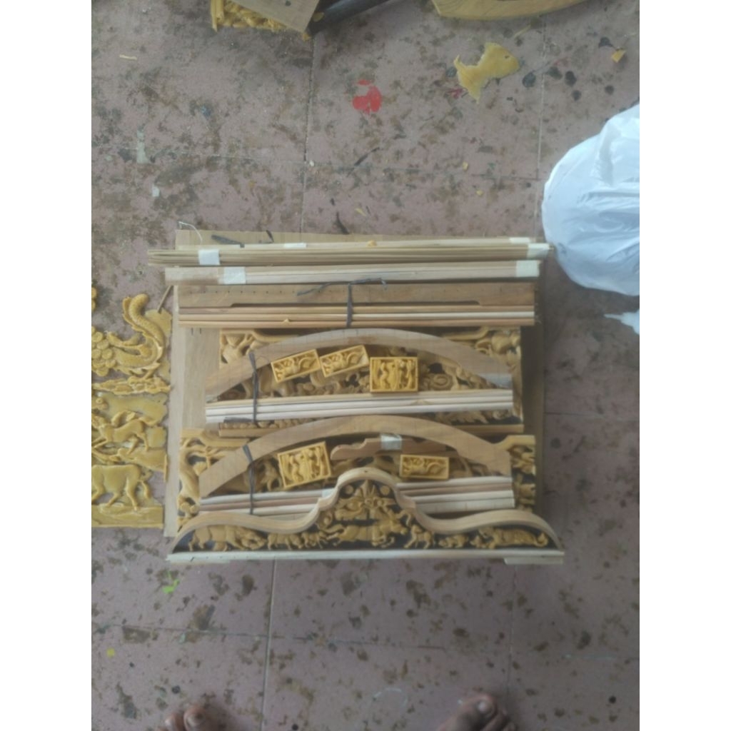 sangkar ukir fiber model Rep bnr ambrukan mentah motif 12 shio