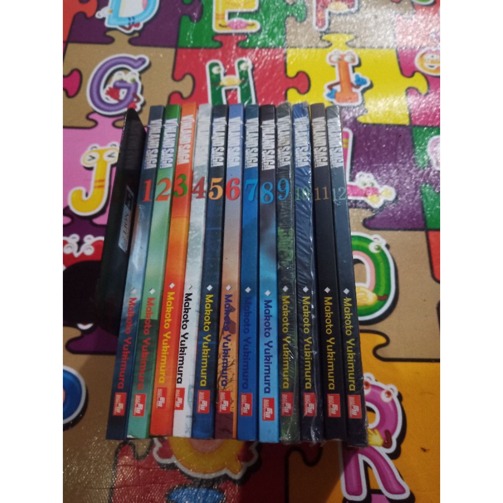 Set VINLAND SAGA 1 - 12 (Bekas) (2011)