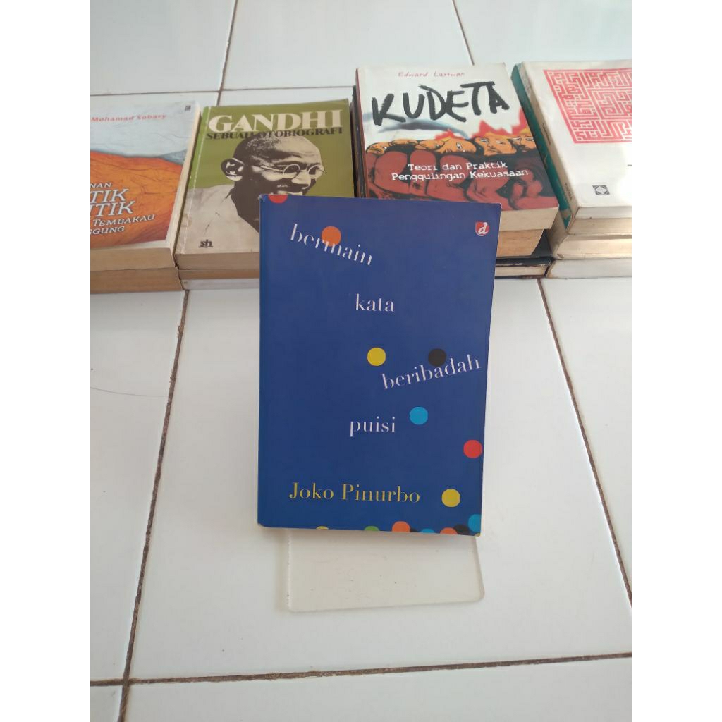 bermain kata beribadah puisi