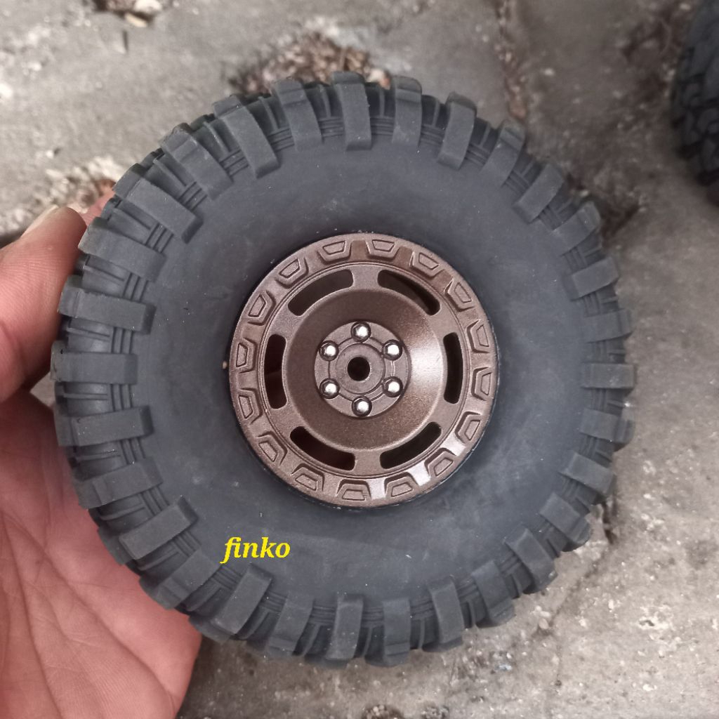 rc part 5 pcs velg plastik titanium color 1.9 + ban adventure,