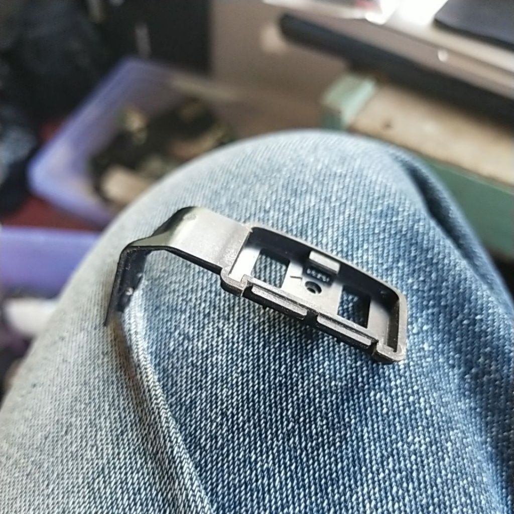bracket tutup dc chsrger usb kamera dslr sony alpha a200 original