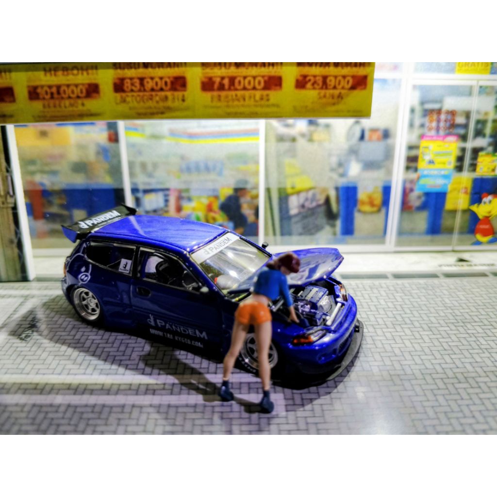 pop race loose Honda Civic EG pandem.