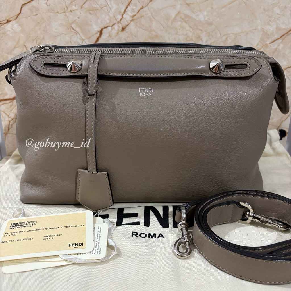 Preloved - Fendi By The Way BTW Medium Bag Tortora 2017