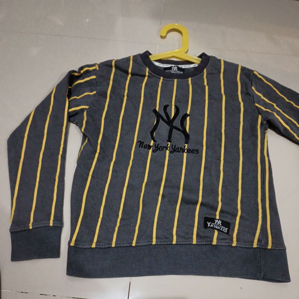 NY Yankees Sweater Anak 12 Tahun