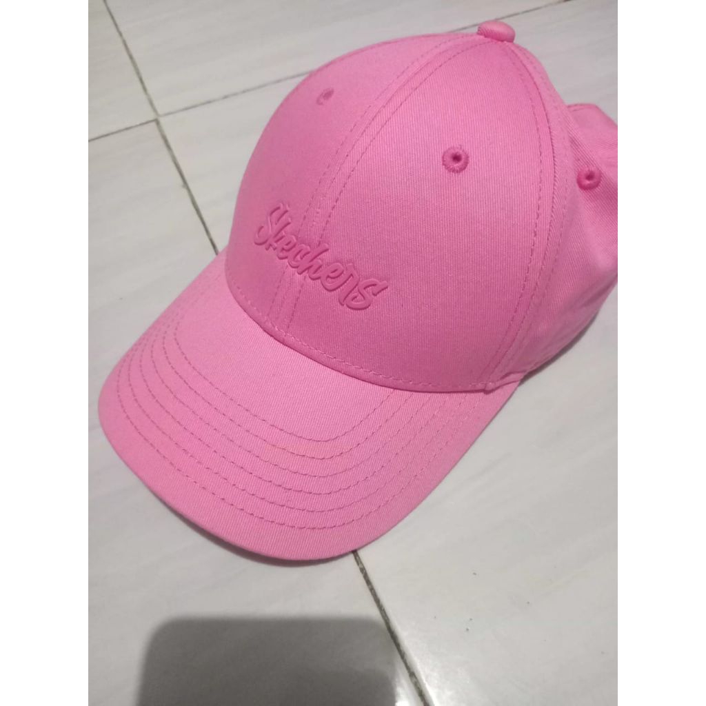 topi skechers
