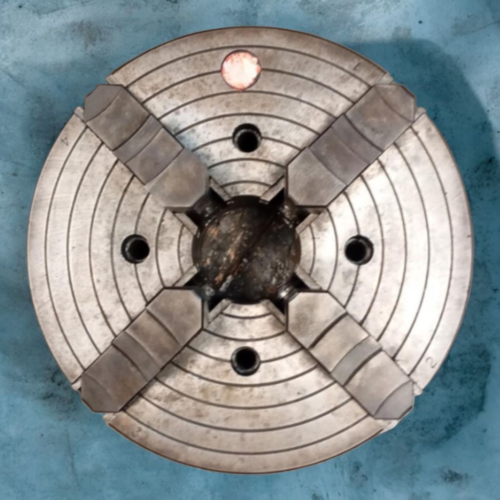 chuck bubut 10 inch 4 jaw independen high quality bekas