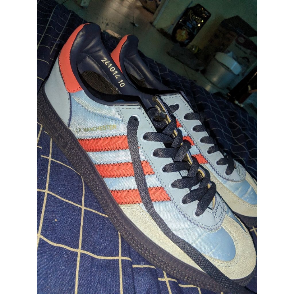 sepatu adidas manchester blue size 42
