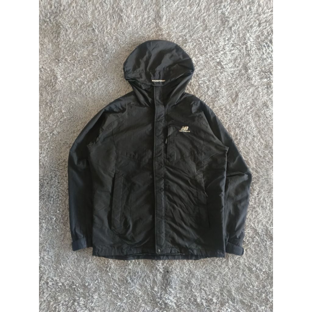 jaket outdoor NB
