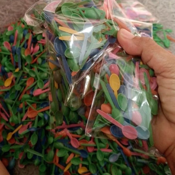 (100 pcs) sendok kecil/sendok kecil plastik/sendok coklat