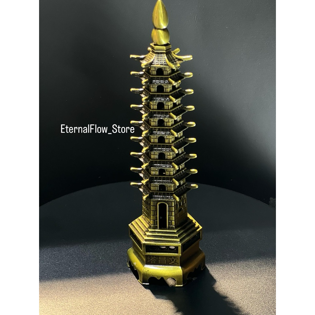 Pagoda Miniatur Warna Emas – Elegan & Penuh Makna
