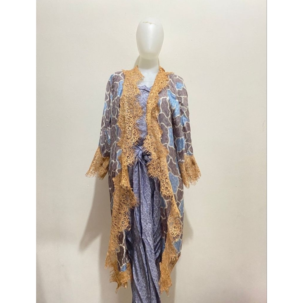 PRELOVED SET OUTER BRUKAT