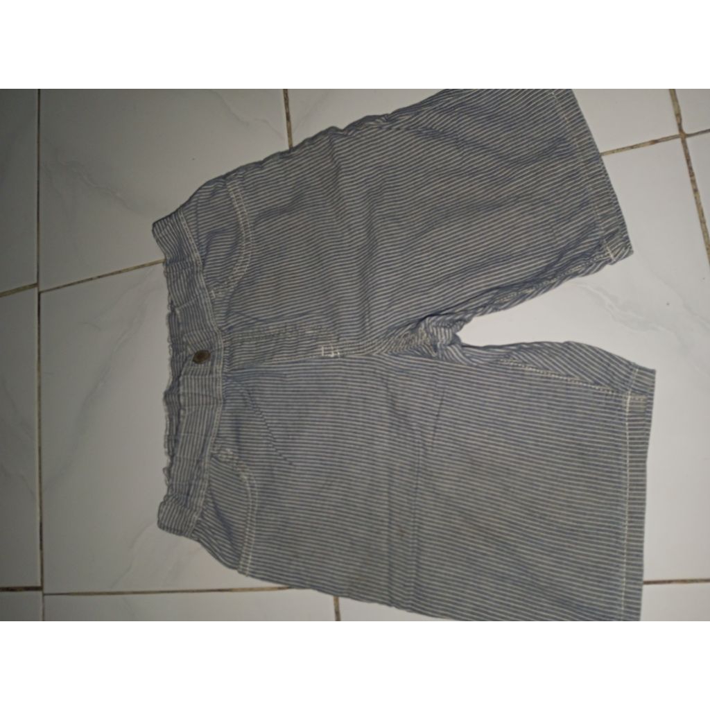 celana pendek salur anak laki merk UNIQLO