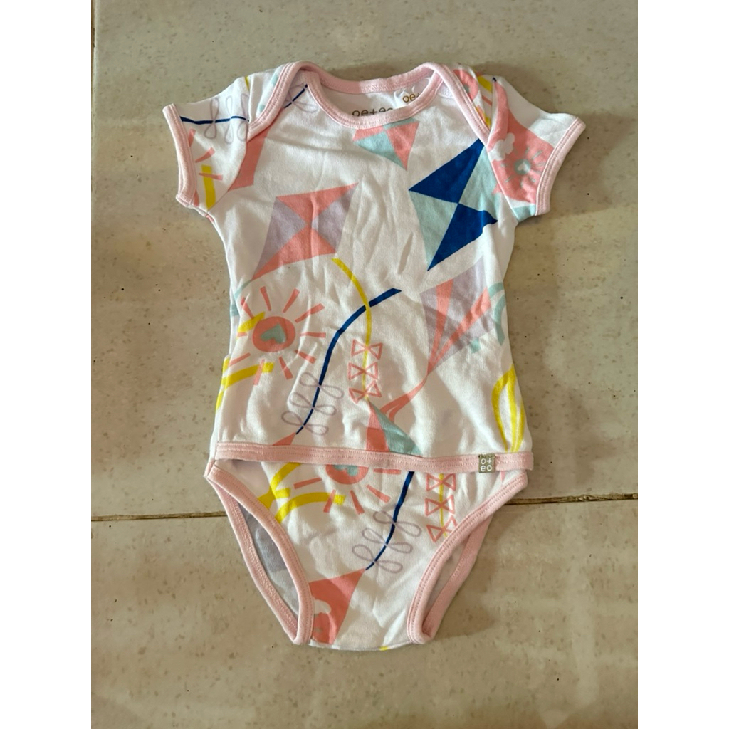 GESER SAMPING : JUMPER/ ROMPER BAJU BAYI PRELOVED BEKAS PERNAH PAKAI SEPERTI BARU SLEEPSUIT PIYAMA O