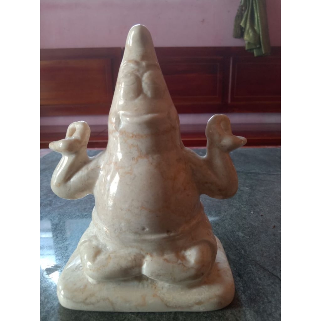 patung patrick marmer