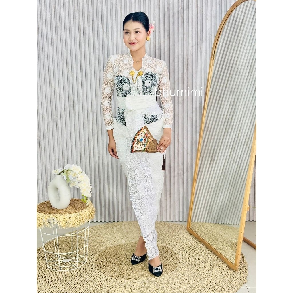 kebaya zara/kebaya brokat/kebaya putih