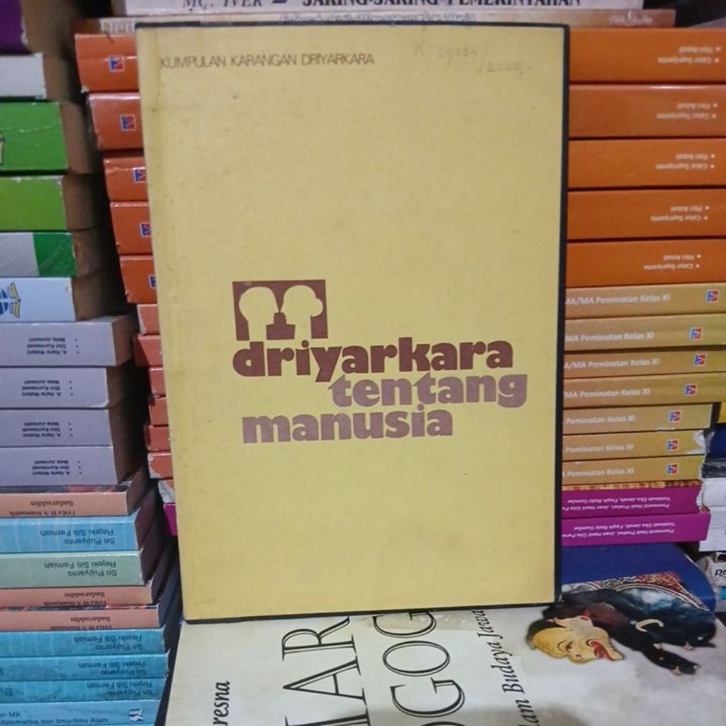 Kumpulan karangan Driyarkara , Driyarkara tentang manusia buku bekas