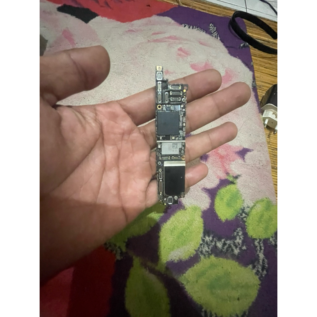 Mesin iPhone XR Lock iCloud