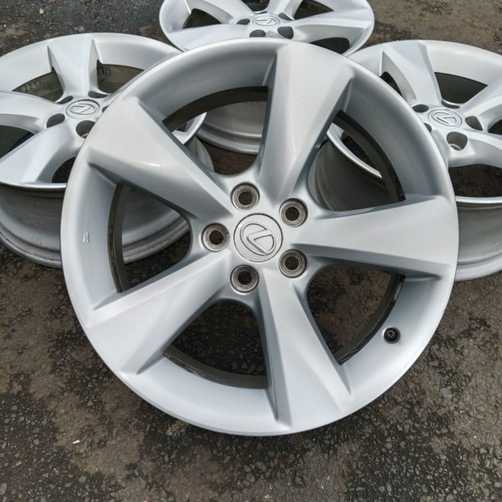 Velg oem lexus Rx270 R18 original
