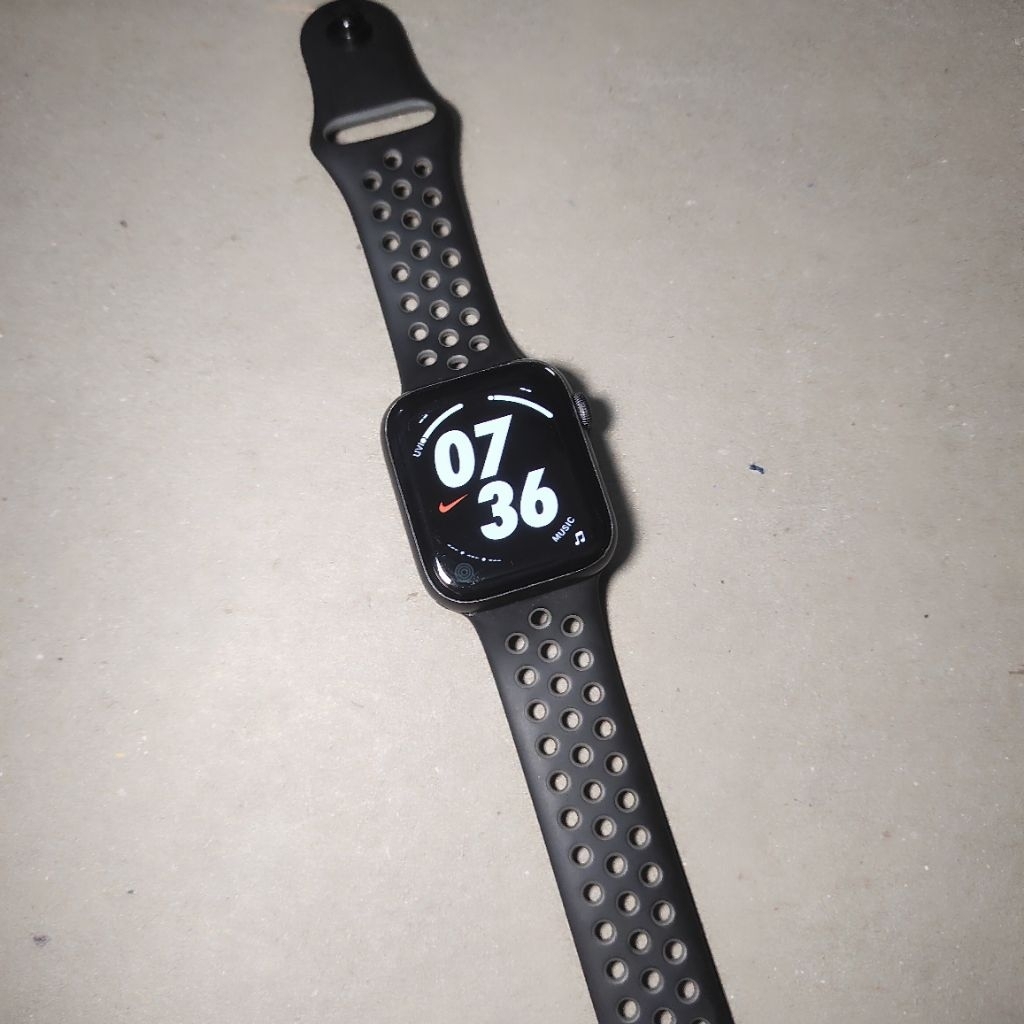 Apple Watch Series 6 44mm