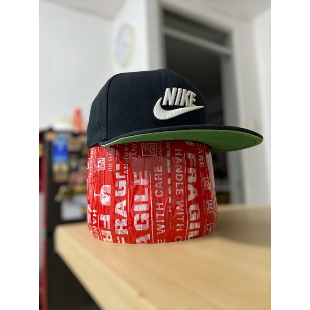 TOPI SNAPBACK NIKE PRO DRI FIT LAWAS VISOR HIJAU