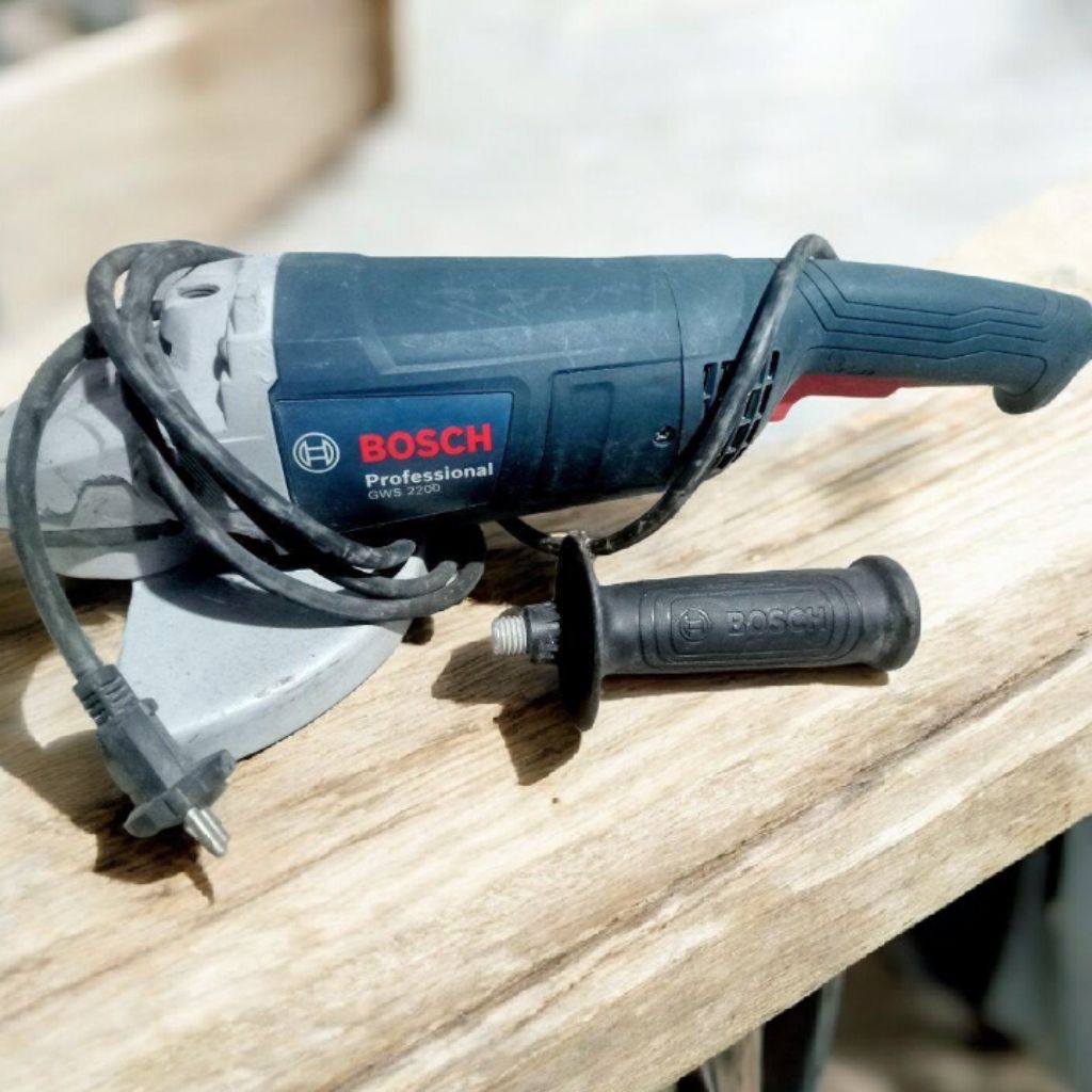 mesin gerinda tangan 7 inch bosch gws 2200 bekas