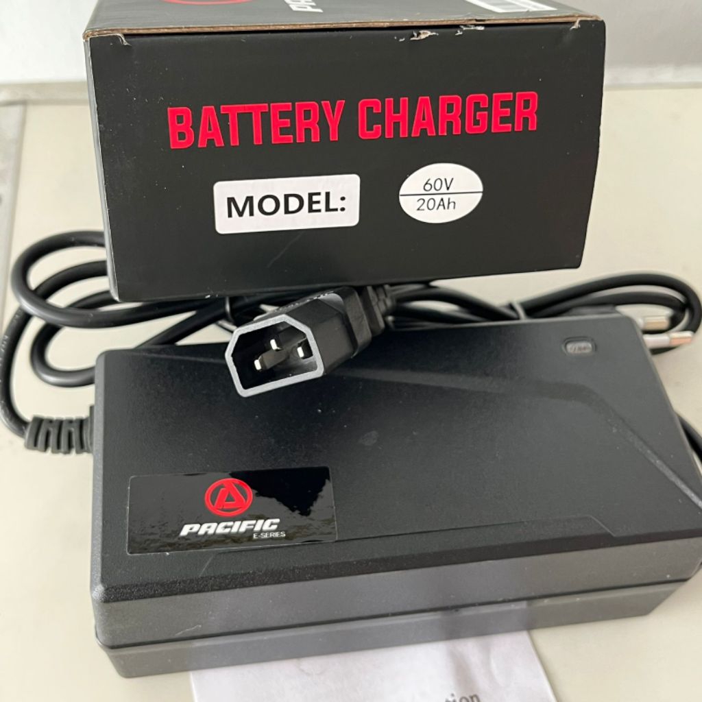 CHARGER MOTOR LISTRIK PACIFIC 60V 20AH UNTUK SEMUA JENIS MOTOR LISTRIK PACIFIC