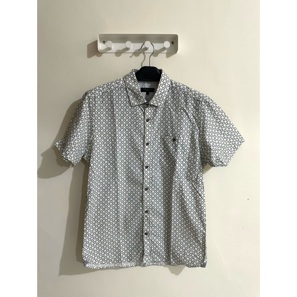 Ted Baker London White Pattern Short Sleeve Shirt Kemeja Slim Fit Pria Ted Baker Original - Kemeja L