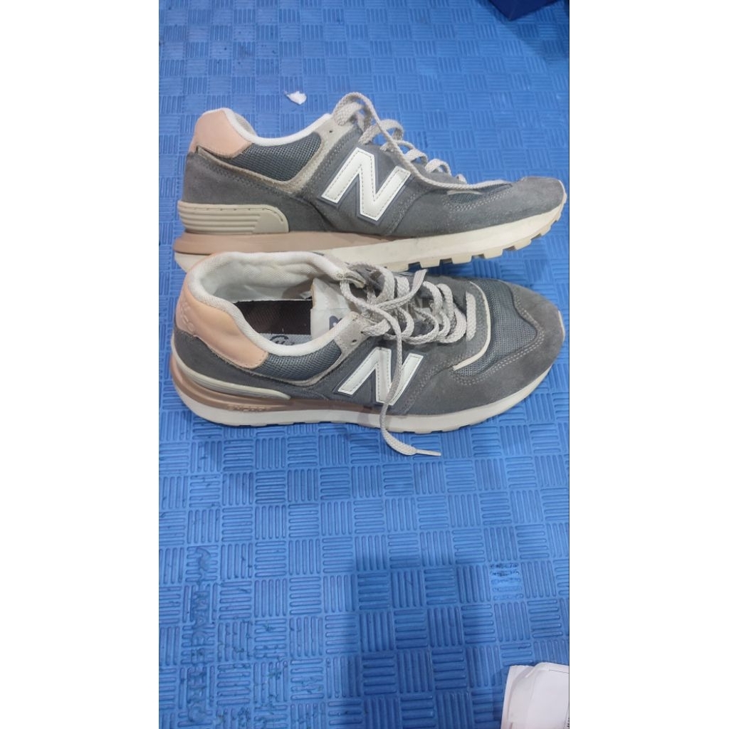 Sepatu NB 574Legacy