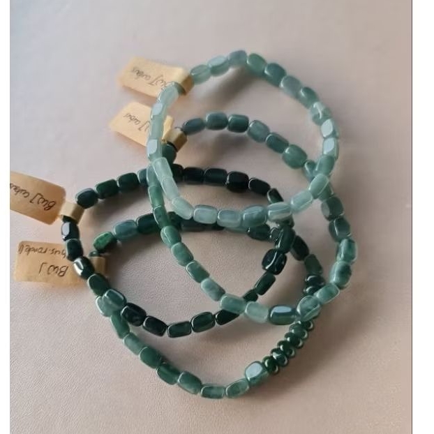 Guatemala Blue water jade cubus