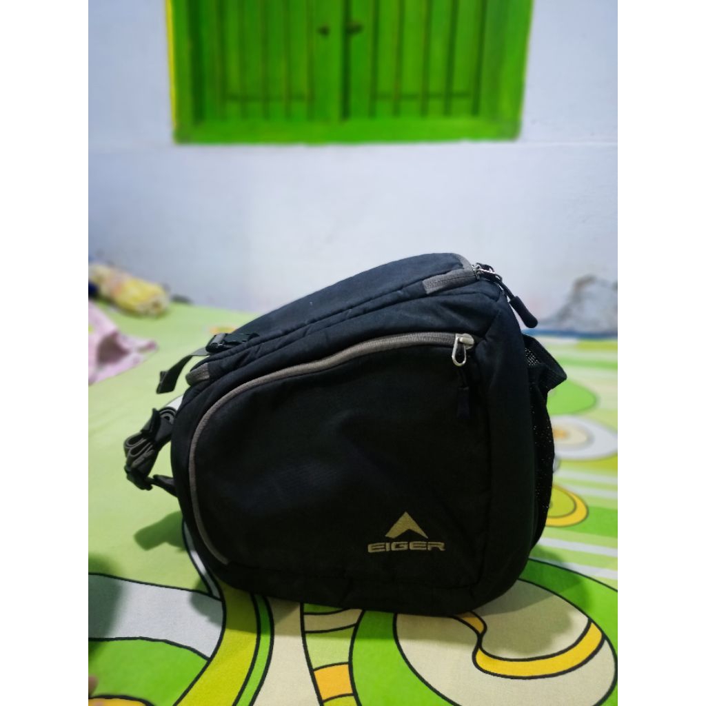 tas camera Eiger synchronic