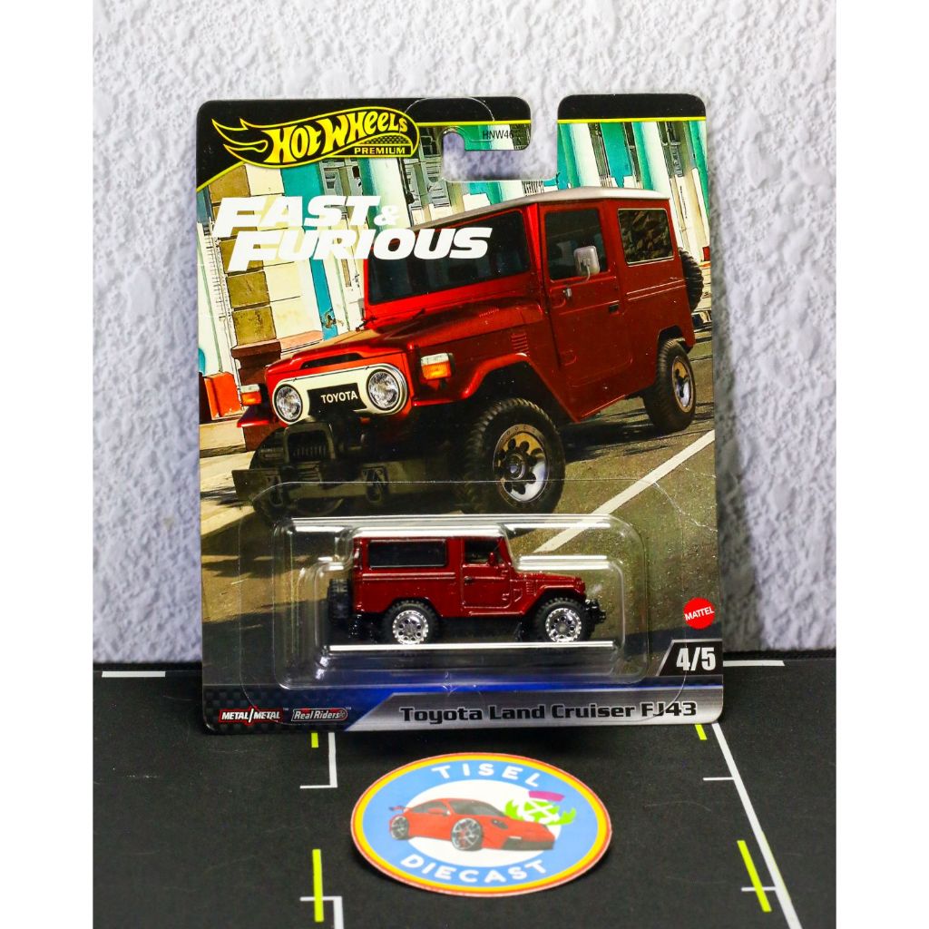 Hot Wheels Premium Toyota Land Cruiser FJ43