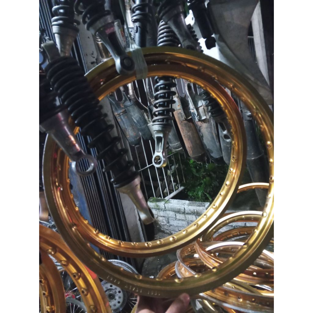 lingkaran.rossi.italy.uk140.dan.uk160